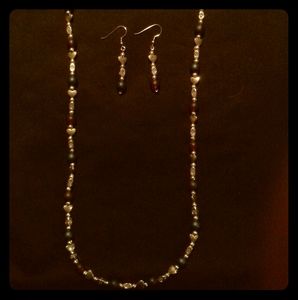 Woman's Necklace and Earrings Set